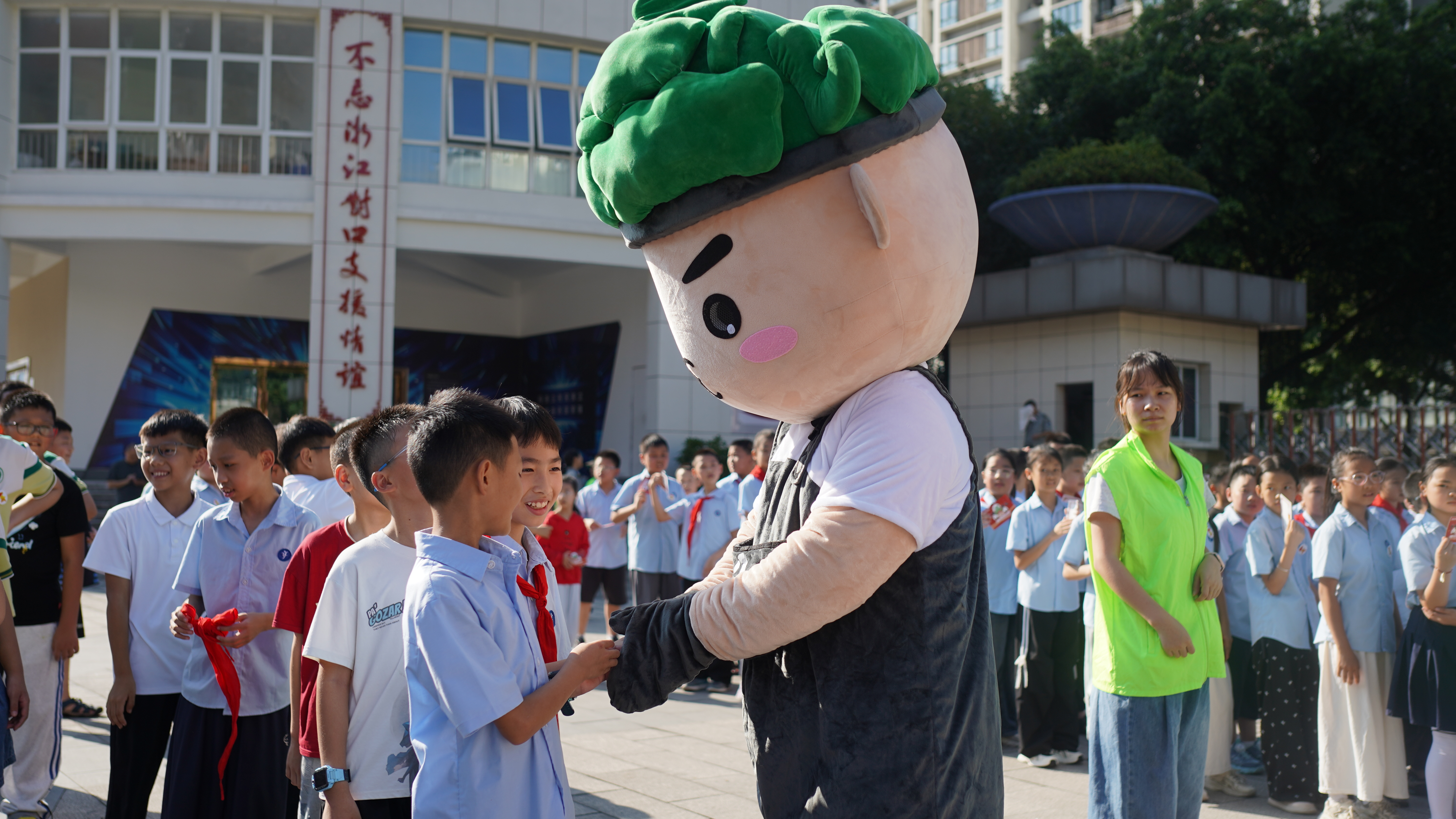 2b60a23bd177e895f3b6333a2bd4cc3a.jpg 2b60a23bd177e895f3b6333a2bd4cc3a.jpg